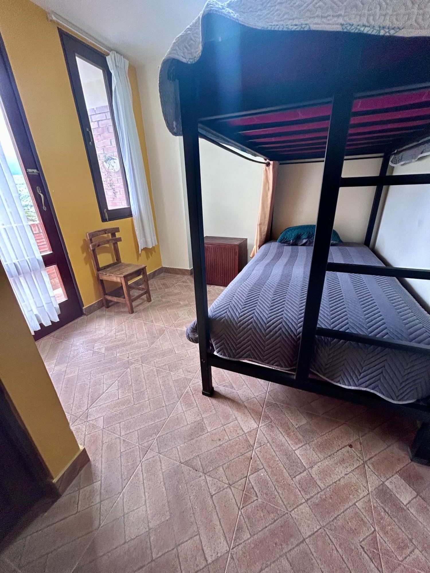 Villa Camila Hostel Coroico Room photo